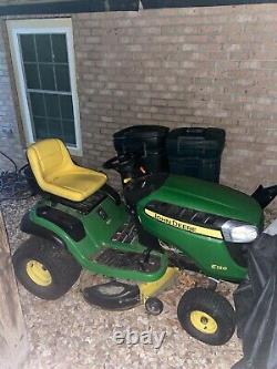 John Deere E130 Riding Lawn Mower (Lightly Used) 42 Inch Blade, Bagger Included