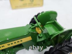 Tracteur jouet John Deere 430 à pneus standard 1/16 Eska d'origine vintage dans sa boîte ferme